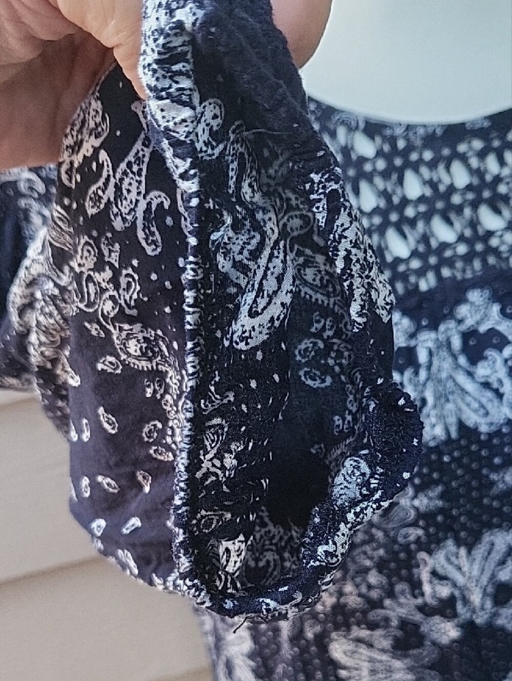 Solitaire Navy & White Printed Crochet Yoke Long Sleeve Top Women's Medium - Picture 6 of 16